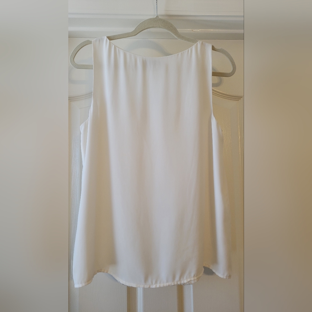 Anne Taylor LOFT sleeveless blouse - Picture 4 of 5